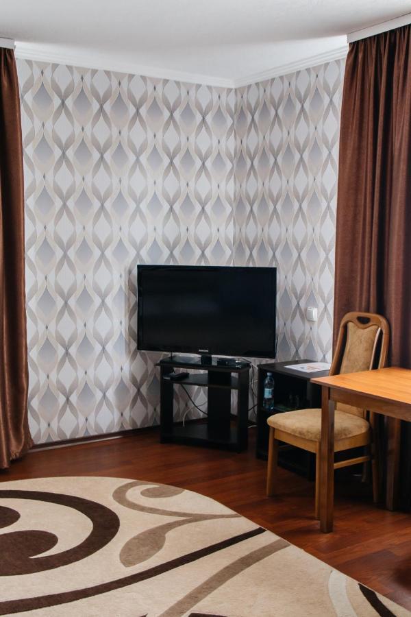 Гостинний Двір "Марія" Hotell Kropyvnytskyj Exteriör bild