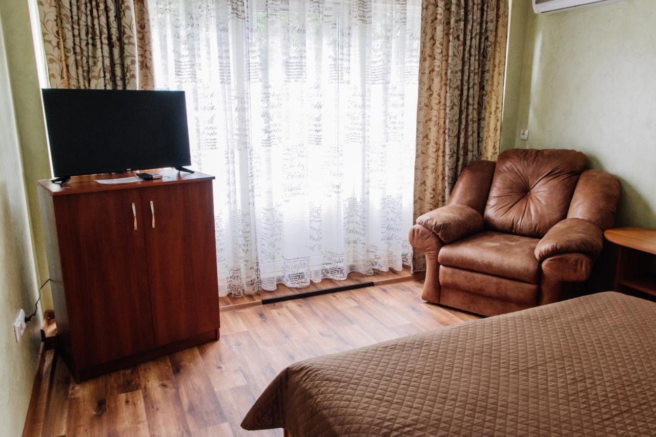Гостинний Двір "Марія" Hotell Kropyvnytskyj Exteriör bild
