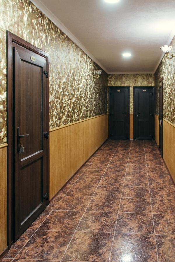Гостинний Двір "Марія" Hotell Kropyvnytskyj Exteriör bild