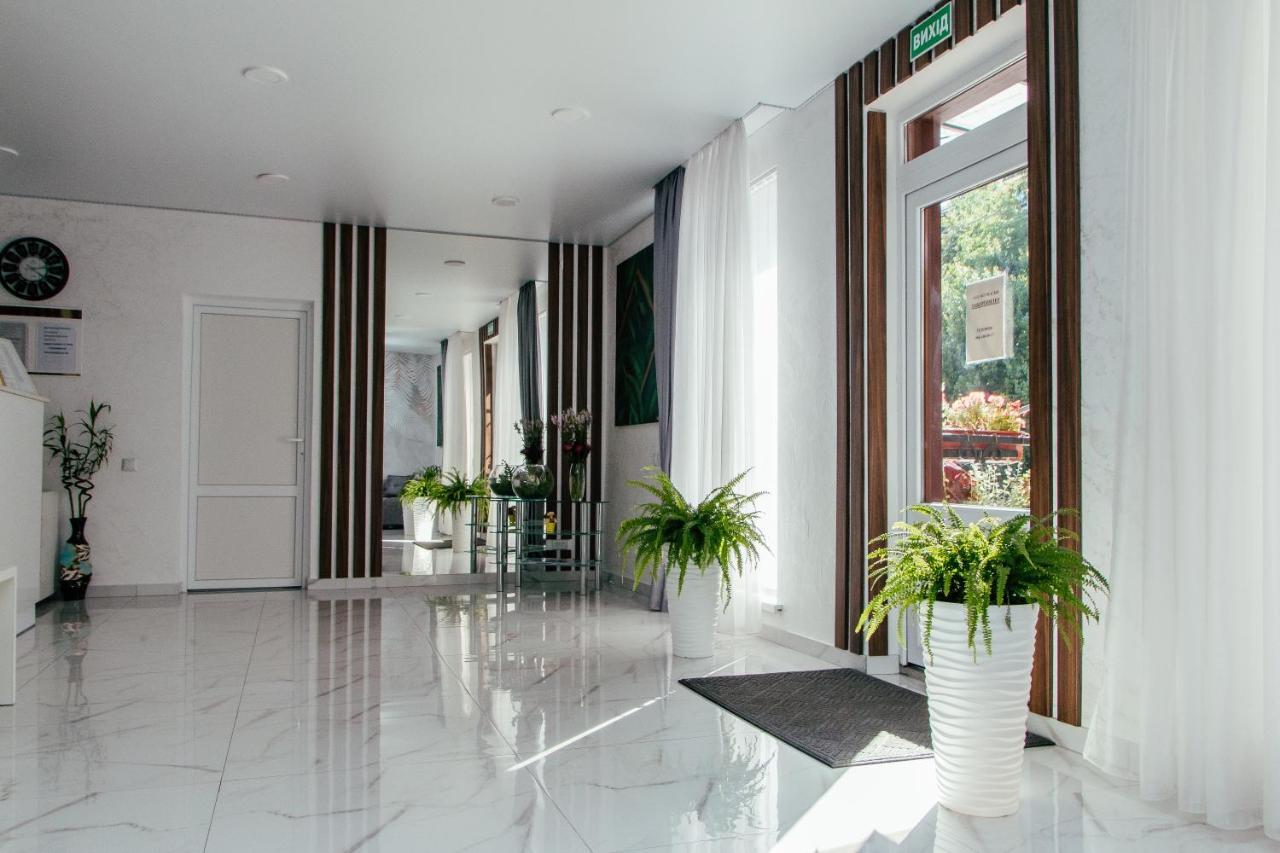 Гостинний Двір "Марія" Hotell Kropyvnytskyj Exteriör bild