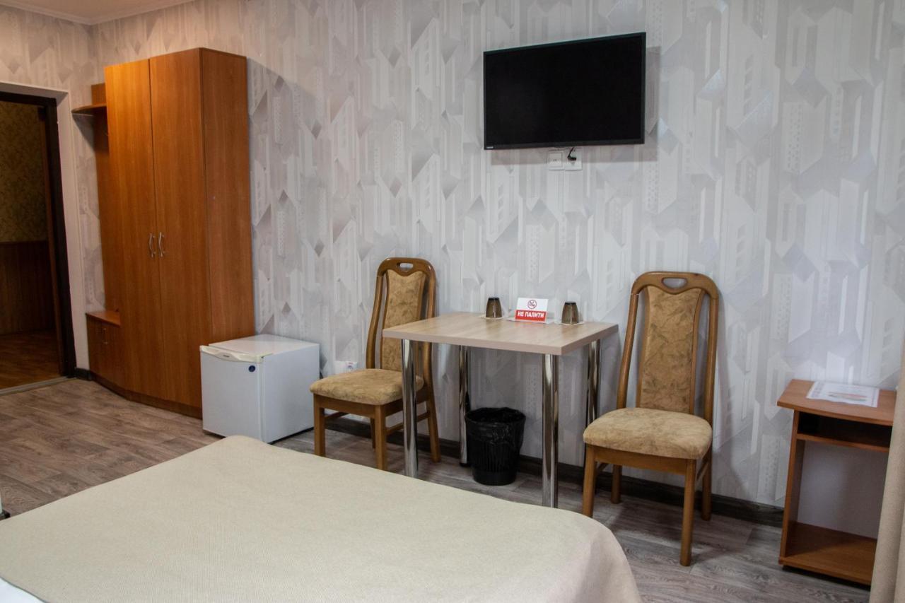 Гостинний Двір "Марія" Hotell Kropyvnytskyj Exteriör bild