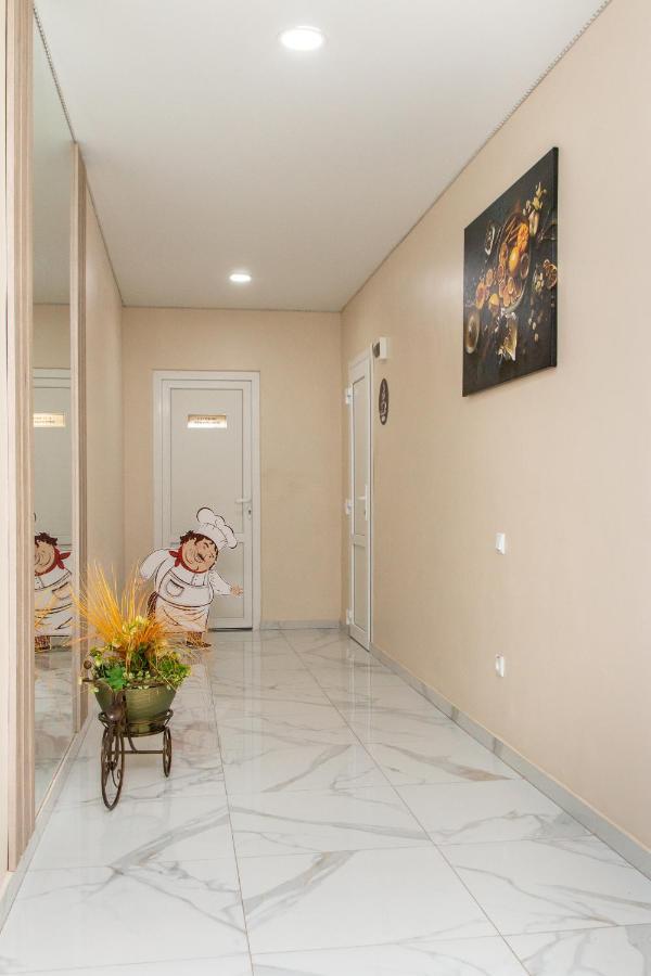 Гостинний Двір "Марія" Hotell Kropyvnytskyj Exteriör bild