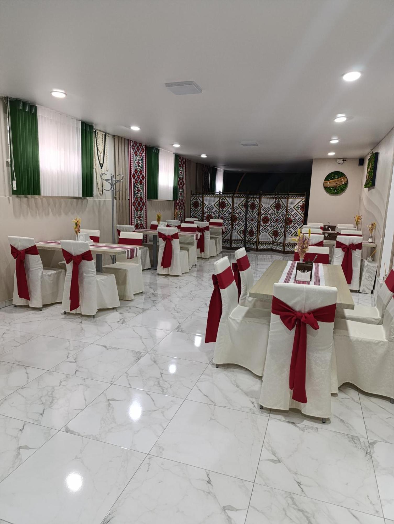 Гостинний Двір "Марія" Hotell Kropyvnytskyj Exteriör bild